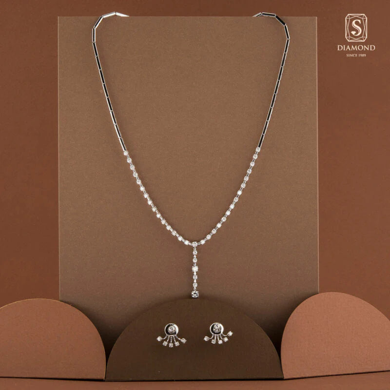 The Cherished Ribbon Bridal Set | เครื่องเพชรเจ้าสาว เครื่องประดับเพชรแท้ GIA ดีไซน์โบว์พฤกษาหยดน้ำล้อมเน้นความน่ารักสดใสวัยรุ่น ราคาประหยัด