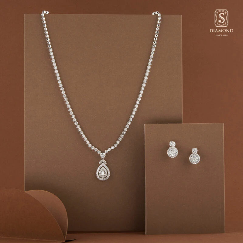 The Smart Pear-Aura Bridal Set | ครื่องประดับเจ้าสาว ชุดเครื่องประดับเจ้าสาว สร้อยคอเพชรแท้ GIA ดีไซน์เรียบเก๋ Working เน้นใช้งานประจำราคาประหยัด