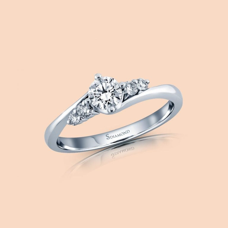 Curved Solitaire Diamond Engagement Ring