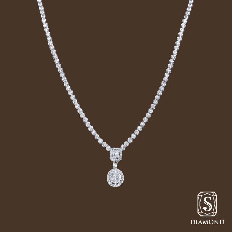 The Majestic Emblem Diamond Necklaces | สร้อยคอเจ้าสาว สร้อยคอเพชรแท้ ทรงคอวี ห้อยจี้เพชรประกบทรงไข่