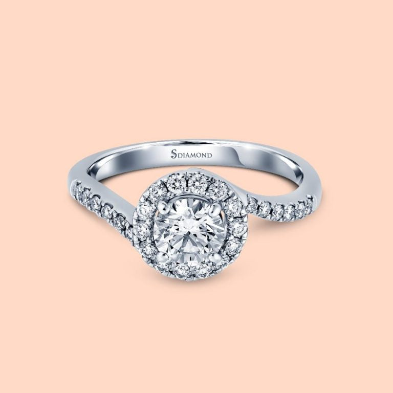 Halo Twist Cercle Diamond Engagement Ring