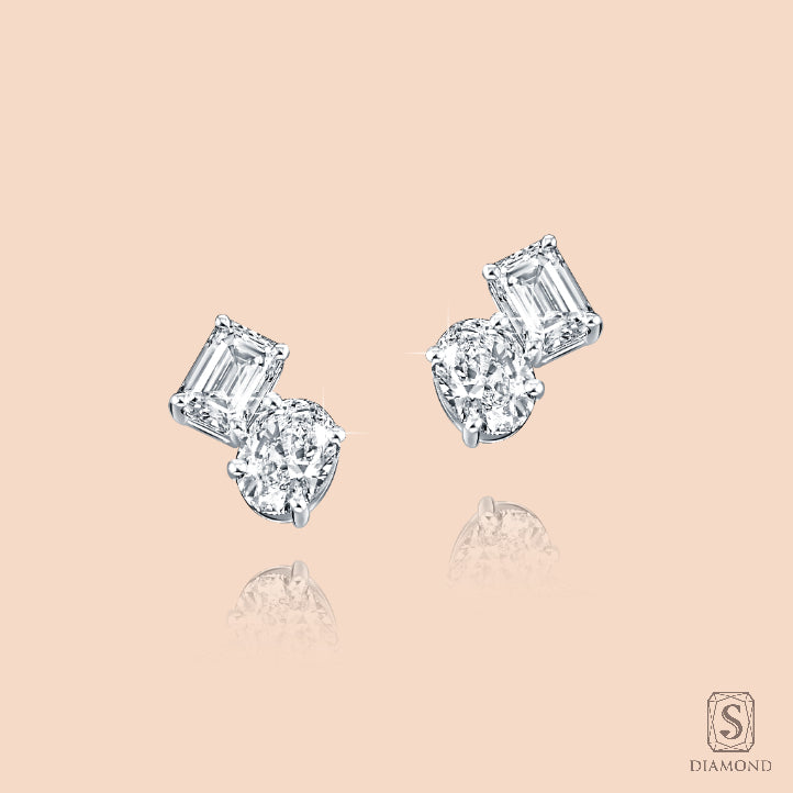 The Duet Avant-Garde | ต่างหูเพชร Fancy Shape ดีไซน์เพชรรูปไข่วางเยื้องเพชร Emerald เรียบหรูสวยงาม