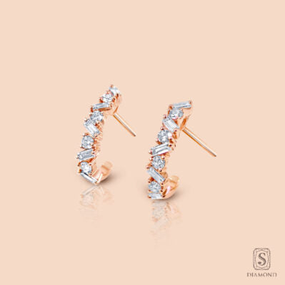 The Round & Tapered Pink Gold Hoop Earrings | ต่างหูห่วงเพชรแท้ GIA ดีไซน์เพชรกลมสลับต๊าปเปอร์พิงก์โกลด์หรูหรา