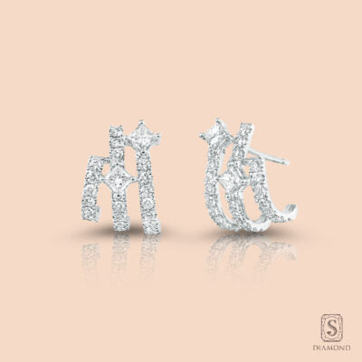 The Trinity Illusion Studs | ต่างหูเพชรแท้ GIA ดีไซน์ลายเส้นทันสมัยสวมสบายเหมือนใส่ 3 คู่