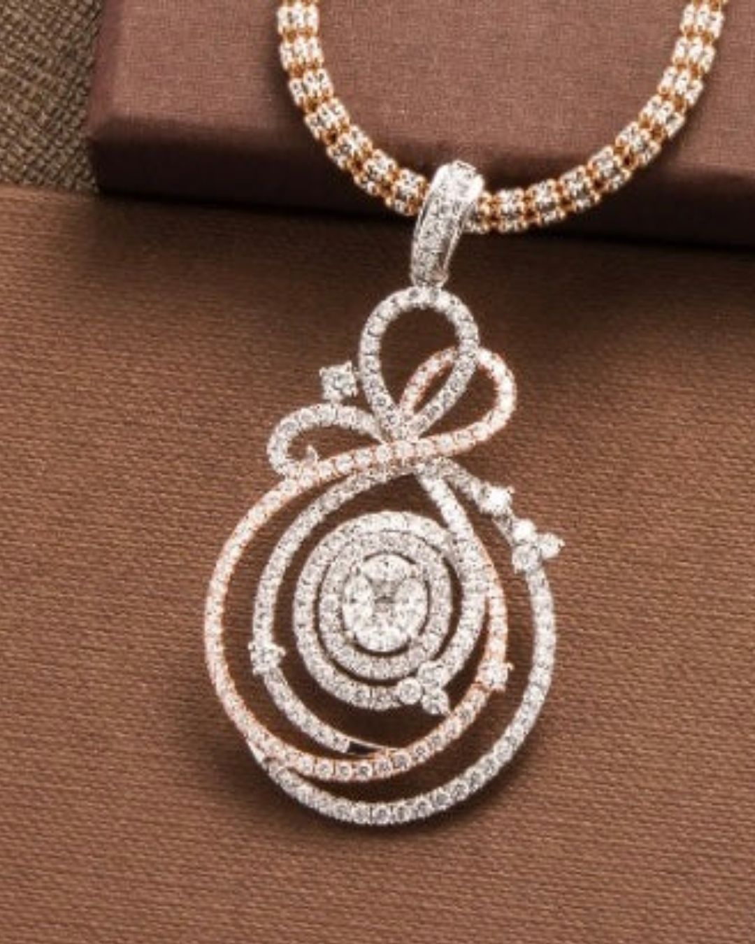 The Fortune Element Loop Pendant (จี้ เดอะ ฟอร์จูน เอเลเมนต์ ลูป)