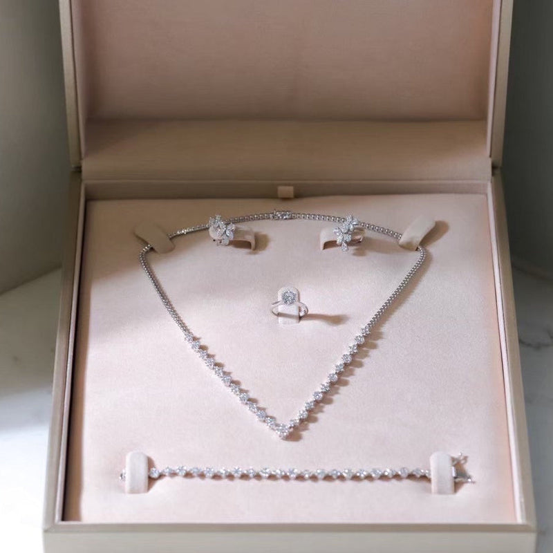 What Is Si Dian Jin (四点金)? The Chinese Bridal Jewelry Tradition