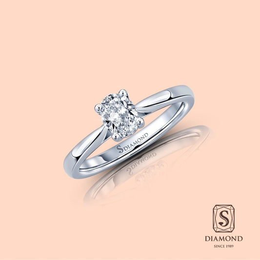 Fancy diamond ring