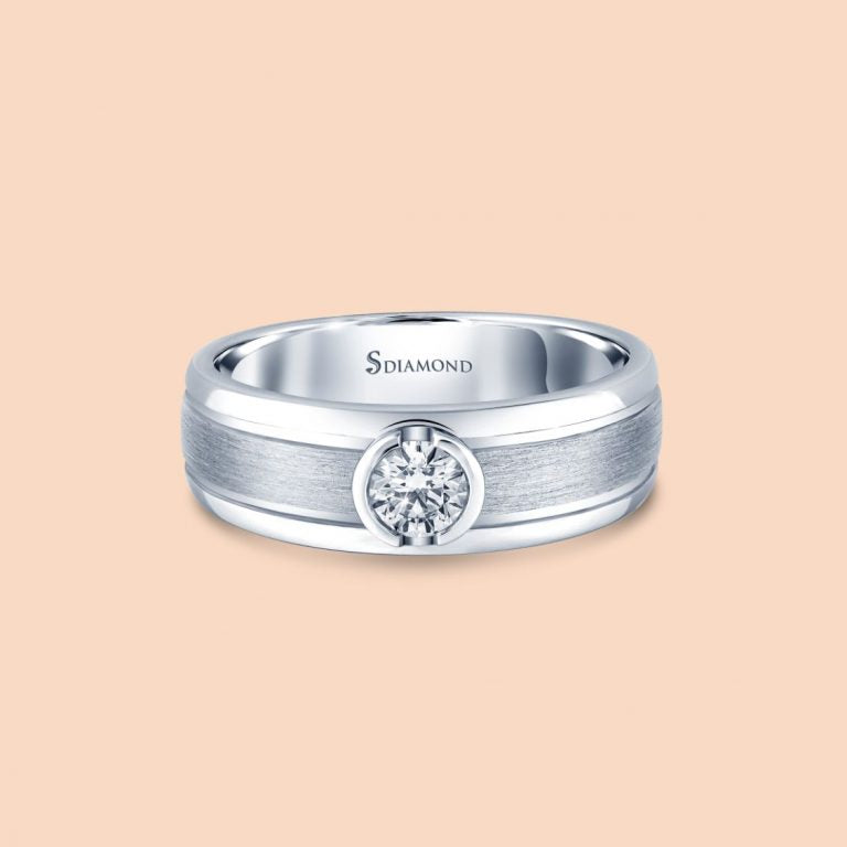 แหวนชาย Smooth Brushed Center