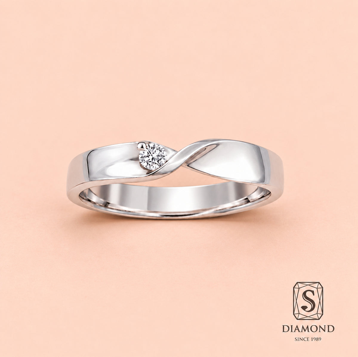 Round Gloss Twist White Gold 1 Diamond women's wedding ring by S.Diamond Bangkok