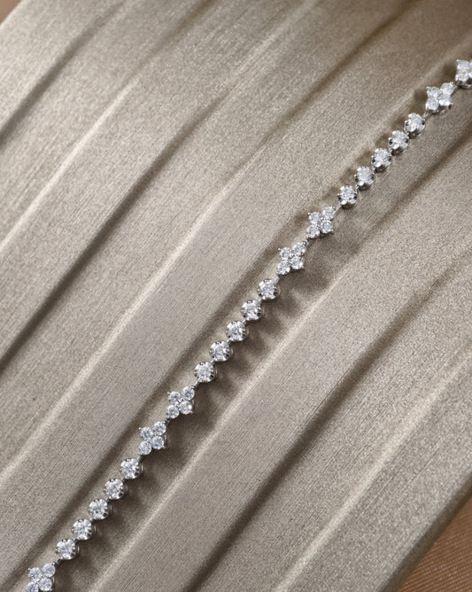 Round Cut natural diamond trefoil tennis bracelet S.Diamond Bangkok