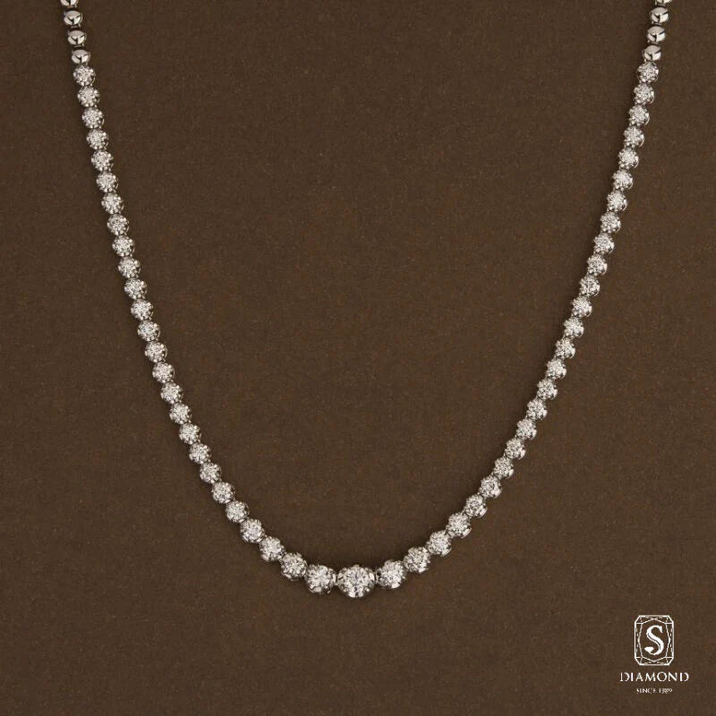 The Infinite Aura Diamond Necklaces | สร้อยคอเจ้าสาว สร้อยคอเพชรแท้  รุ่นคอกลม เพชรไล่ไซร์
