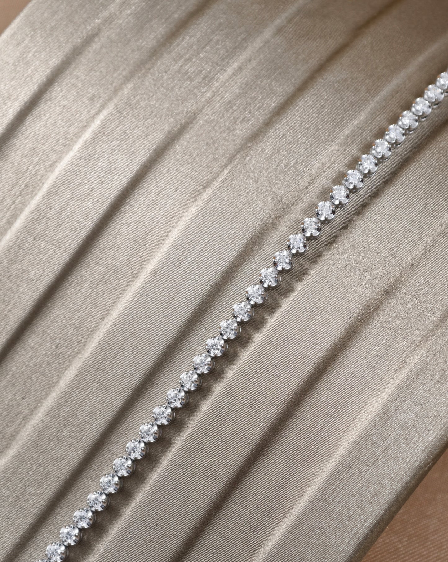 Full view classic Round Cut natural diamond tennis bracelet in white gold by S.Diamond