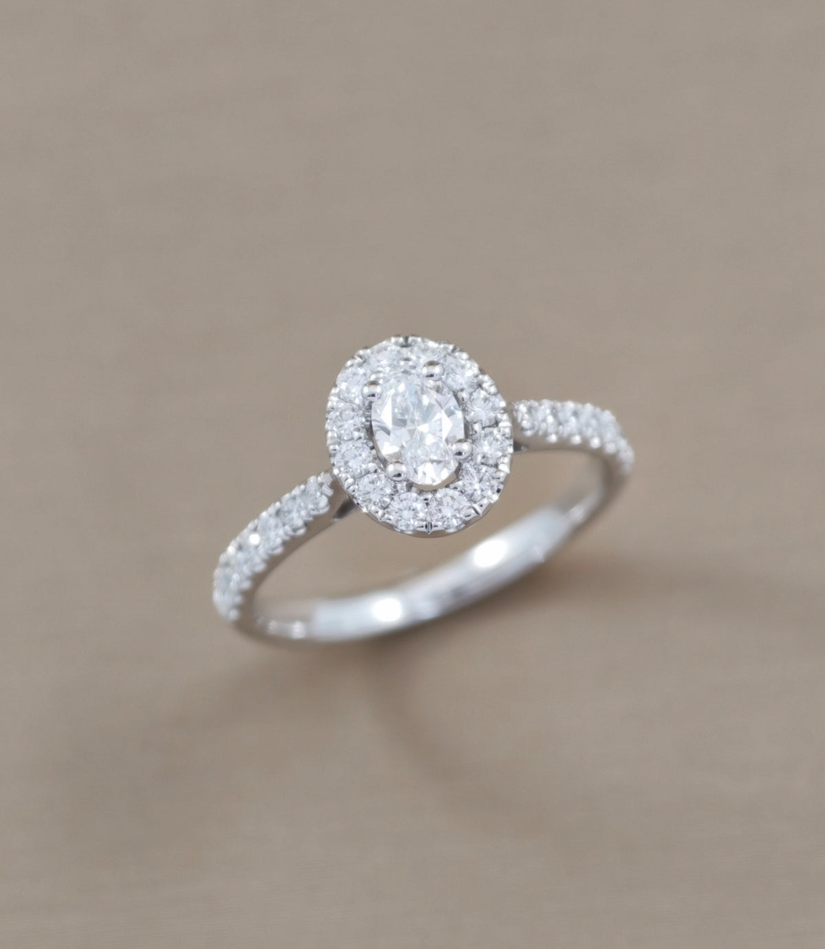 white gold engagement ring 