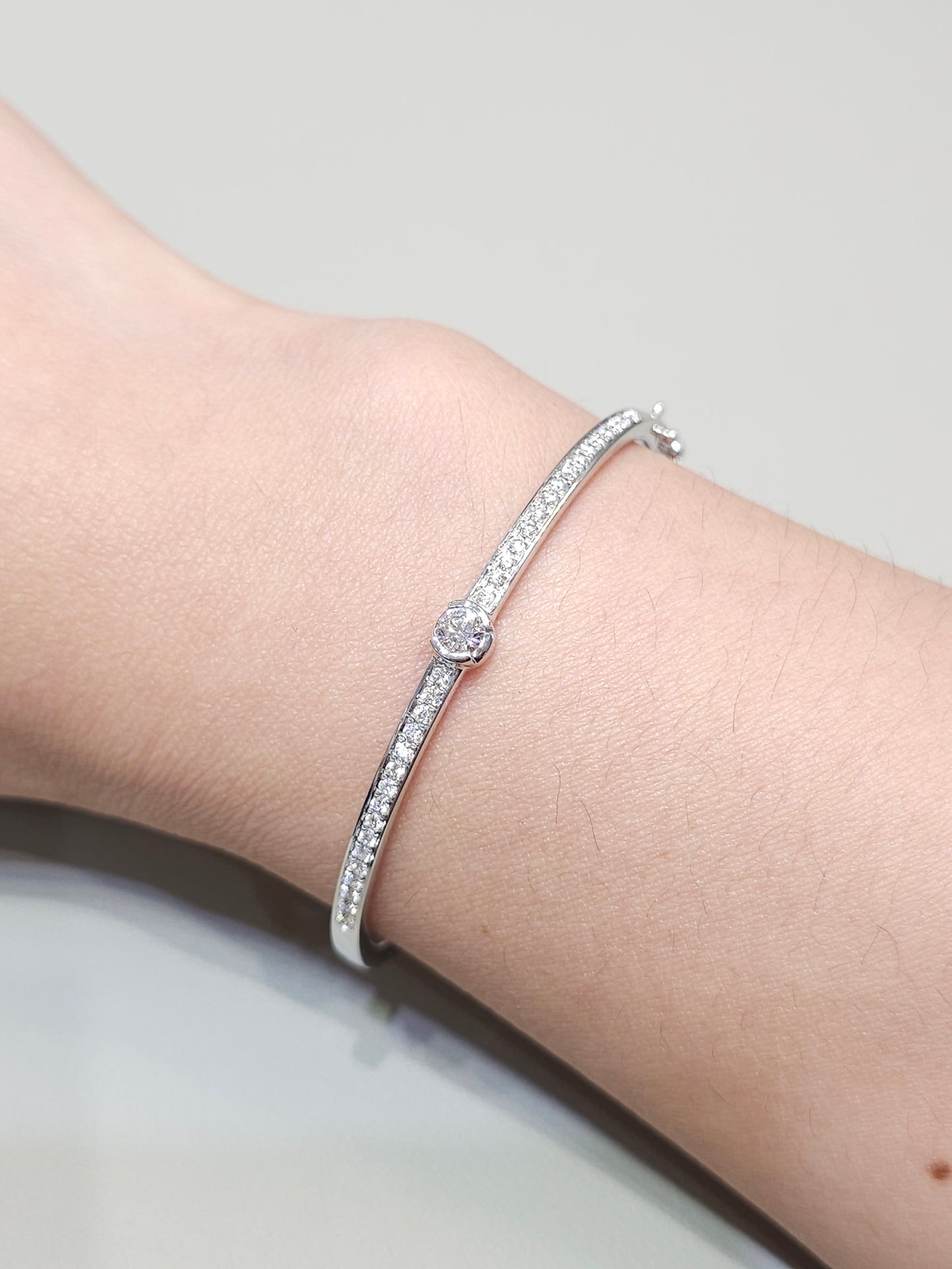 Diamond Lumière One Diamond Bangle