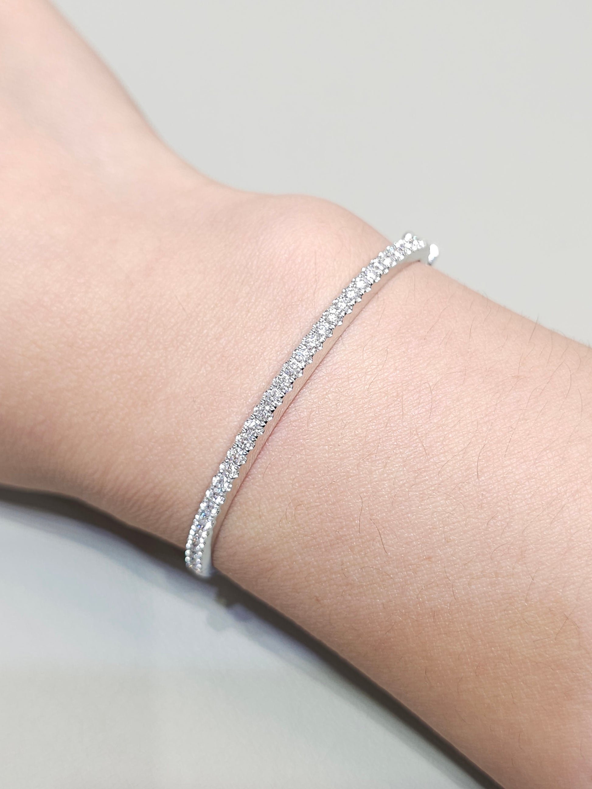 กำไลเพชรแท้ Avelisse ตัวเรือนทองคำขาว 18K จาก S.Diamond