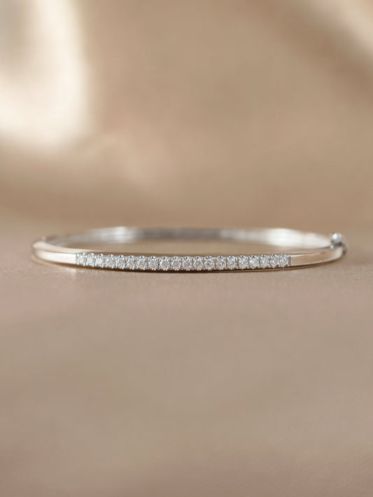 Élan Diamond Bangle