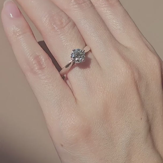 VDO ROUND CAT RING DIMOND