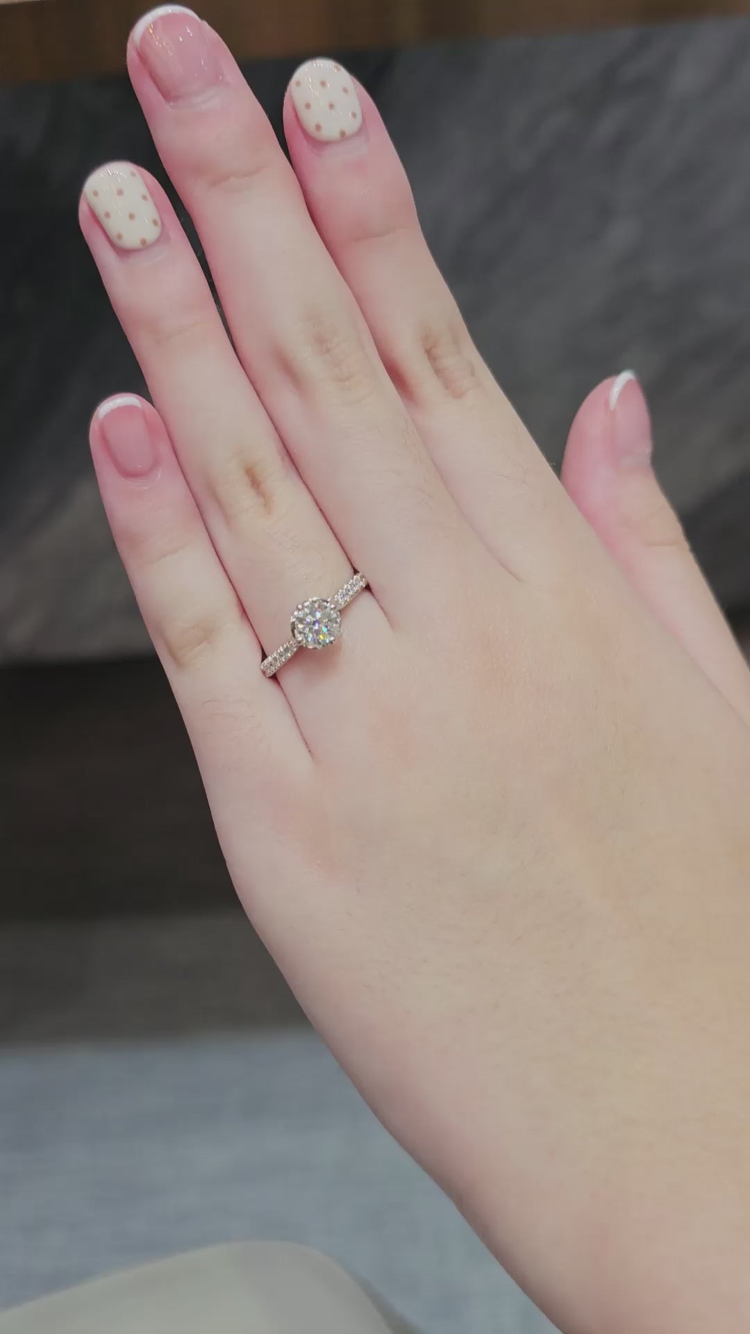 vdo Classic Love Along Diamond Engagement Ring