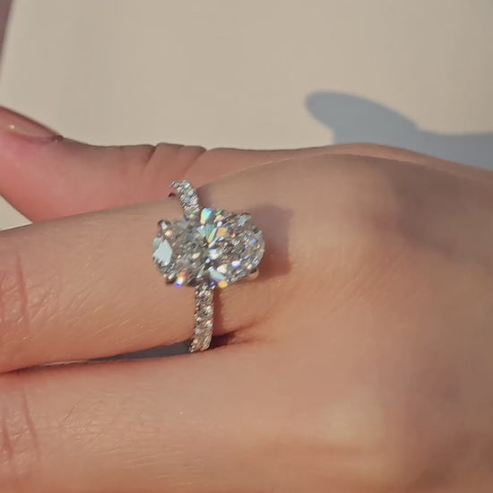 Oval Cut Diamond Classic Solitaire Rings
