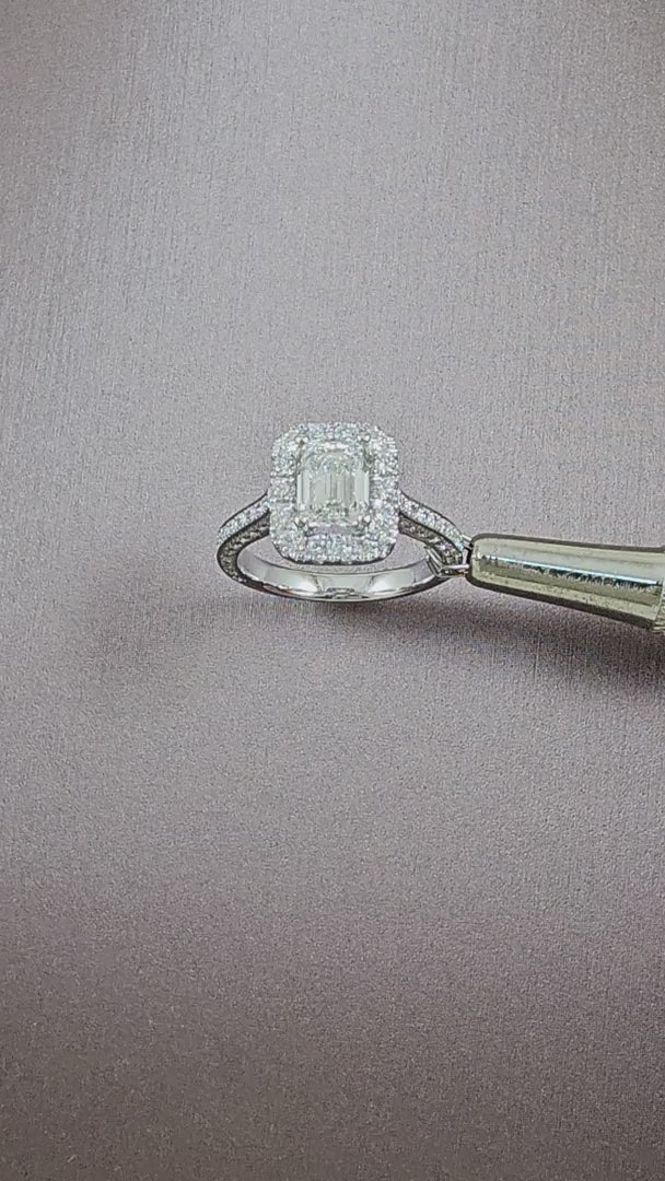  Oval Cut Diamond Classic Halo Rings 