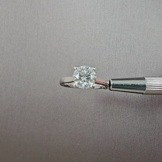 VDO Round natural diamond engagement ring 