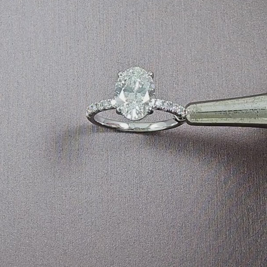 Oval Cut Diamond Classic Solitaire Rings