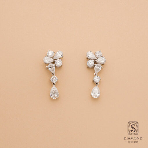 ต่างหู Pear Water Drop D color